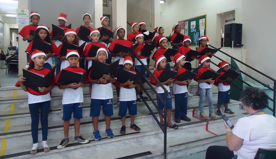 Escola municipal de Venda Nova tem coral de alunos